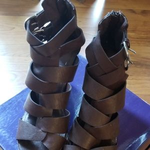 Brown strappy platform espradille sandal, size 8.5